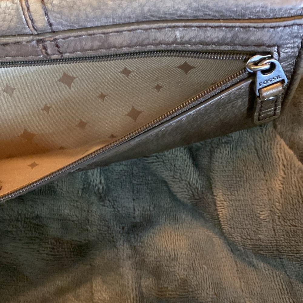 Fossil Gold Leather Wallet - Picture 5 of 10
